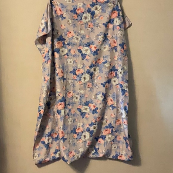 Floral Print Scarf in Pink and Blue - Picture 1 of 2